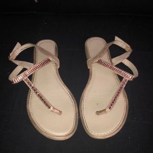 ‼️Cute Fioni Sandals ‼️